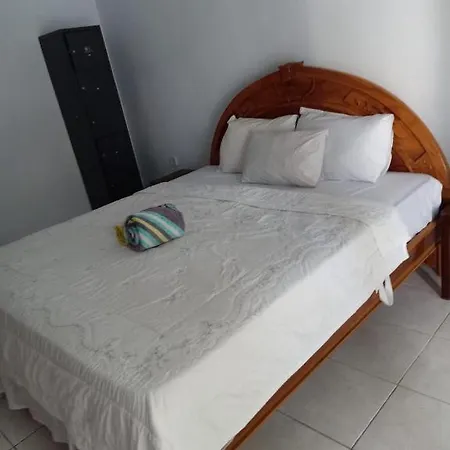 Yana Homestay Near Batu Bolong Beach
